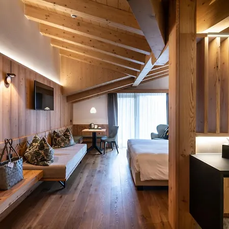 Ciampedie Luxury Alpine Vigo di Fassa